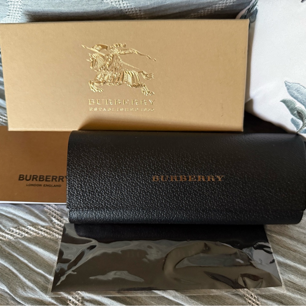Burberry Black Leather Sunglasses Case